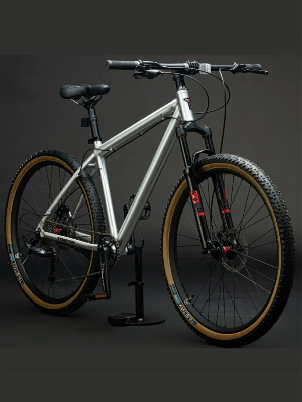 Велосипед горный скоростной TimeTry TT804, 26" 17" 9s алюминий 15кг серебряный