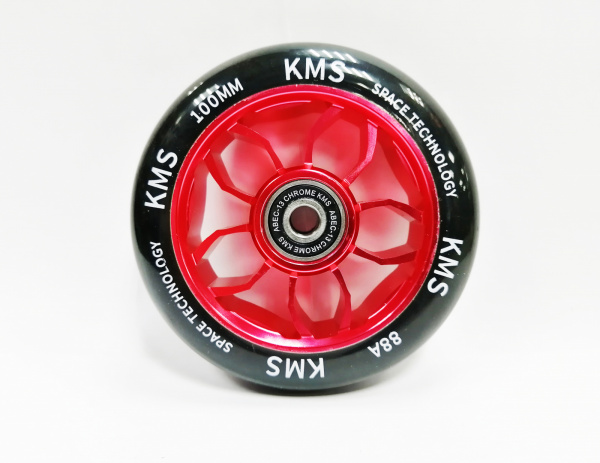 Колесо для трюковых самокатов красный, (форма - медуза),100мм, алюминиевый, с подшипниками 